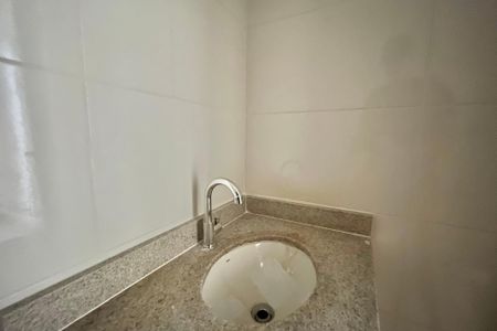 Apartamento à venda com 33m², 2 quartos e sem vagaBanheiro