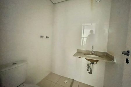 Apartamento à venda com 33m², 2 quartos e sem vagaBanheiro