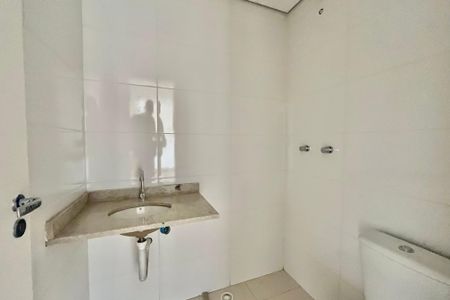 Apartamento à venda com 33m², 2 quartos e sem vagaBanheiro 