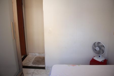 Casa à venda com 180m², 3 quartos e 1 vagaQuarto 