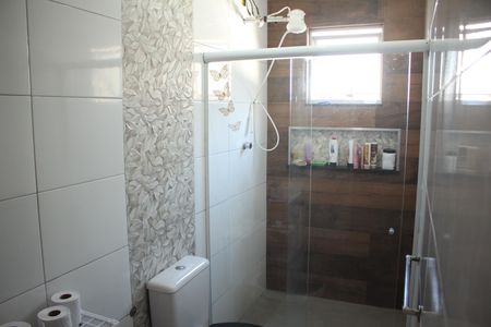 Casa à venda com 180m², 3 quartos e 1 vagaBanheiro