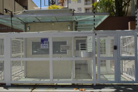 Apartamento à venda com 51m², 2 quartos e 1 vagaFachada + Plaquinha