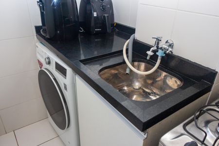 Apartamento à venda com 41m², 2 quartos e sem vaga Apartamento à venda com 41m², 2 quartos e sem vagaCozinha e Área de Serviço