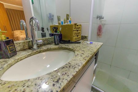 Apartamento à venda com 90m², 3 quartos e 2 vagas Apartamento à venda com 90m², 3 quartos e 2 vagasBanheiro da Suíte 1