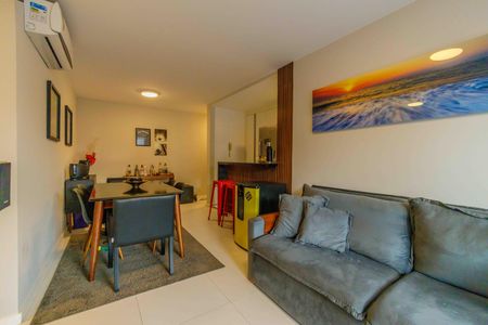 Apartamento à venda com 90m², 3 quartos e 2 vagas Apartamento à venda com 90m², 3 quartos e 2 vagasSala