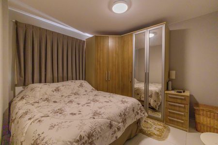 Apartamento à venda com 90m², 3 quartos e 2 vagas Apartamento à venda com 90m², 3 quartos e 2 vagasSuíte 1