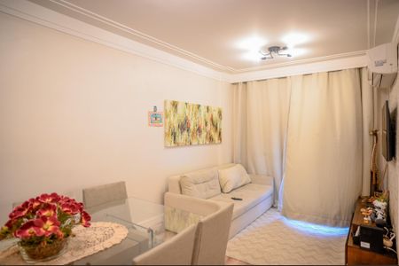 Apartamento à venda com 100m², 3 quartos e 2 vagasSala