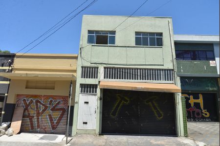 Casa para alugar com 65m², 2 quartos e sem vagaFachada