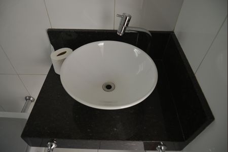 Casa para alugar com 65m², 2 quartos e sem vagaBanheiro