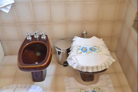 Casa à venda com 356m², 5 quartos e 4 vagasBanheiro da Suíte 4