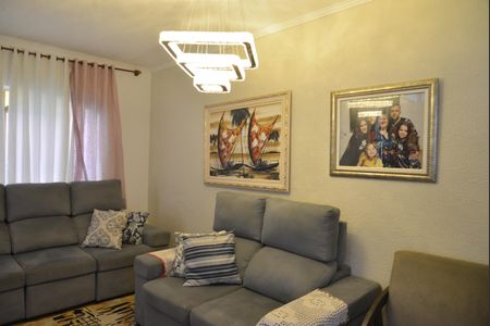 Casa à venda com 356m², 5 quartos e 4 vagasSala