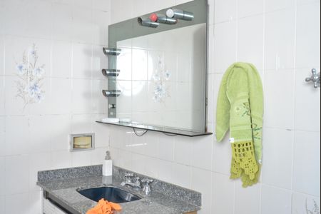 Casa à venda com 356m², 5 quartos e 4 vagasBanheiro da Suíte 2