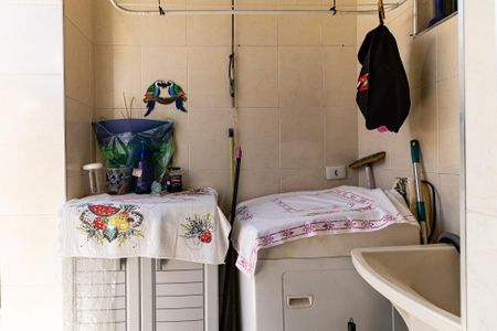 Casa à venda com 200m², 2 quartos e 2 vagasLavanderia