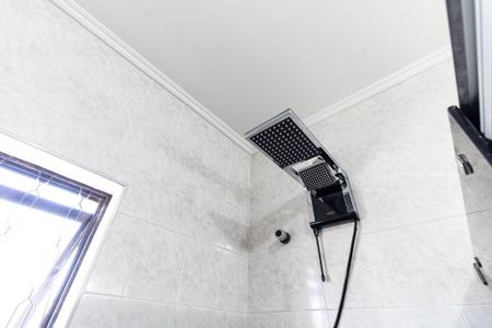 Casa à venda com 200m², 2 quartos e 2 vagasBanheiro