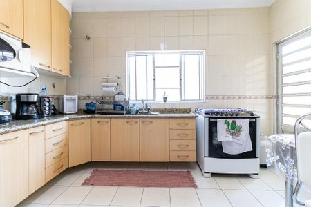 Casa à venda com 200m², 2 quartos e 2 vagasCozinha
