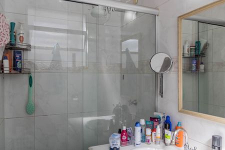 Apartamento à venda com 150m², 3 quartos e 1 vaga Apartamento à venda com 150m², 3 quartos e 1 vagaBanheiro da Suíte