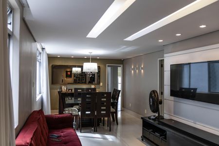 Apartamento à venda com 150m², 3 quartos e 1 vaga Apartamento à venda com 150m², 3 quartos e 1 vagaSala