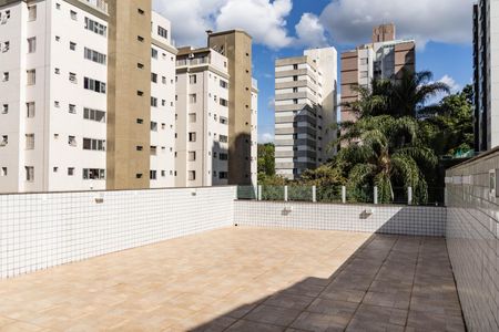 Apartamento à venda com 150m², 3 quartos e 1 vaga Apartamento à venda com 150m², 3 quartos e 1 vagaÁrea comum - Churrasqueira