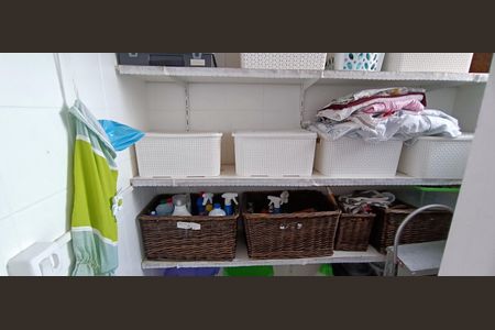 Apartamento à venda com 95m², 2 quartos e 2 vagasDespensa