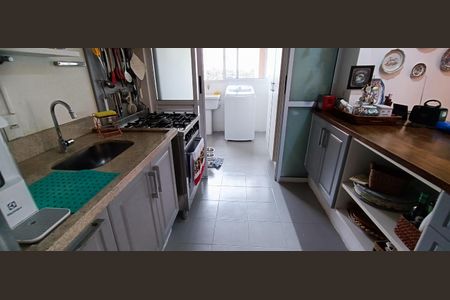 Apartamento à venda com 95m², 2 quartos e 2 vagasCozinha