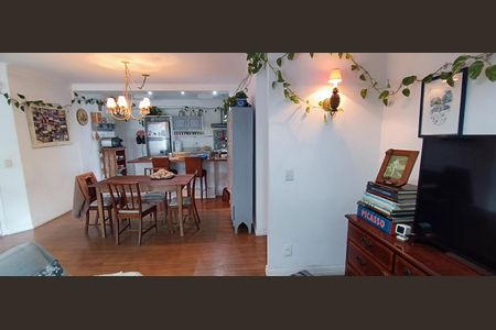 Apartamento à venda com 95m², 2 quartos e 2 vagasSala