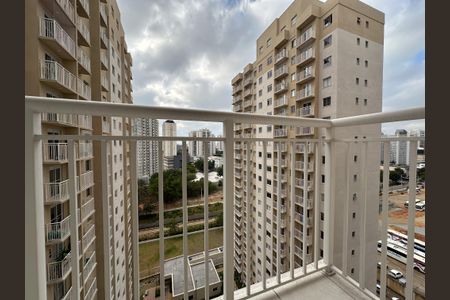 Varanda de apartamento à venda com 2 quartos, 35m² em Parque Industrial Tomas Edson, São Paulo
