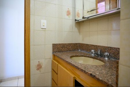 Casa à venda com 92m², 2 quartos e 1 vagaBanheiro Social