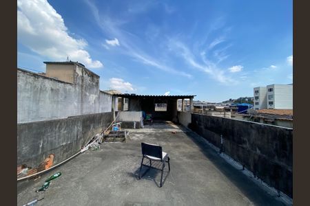 Casa à venda com 230m², 3 quartos e sem vaga Casa à venda com 230m², 3 quartos e sem vagaTerraço