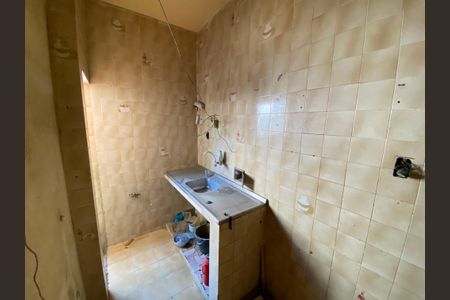 Casa à venda com 230m², 3 quartos e sem vaga Casa à venda com 230m², 3 quartos e sem vagaCozinha