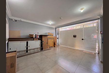 Casa para alugar com 220m², 4 quartos e 2 vagasGaragem