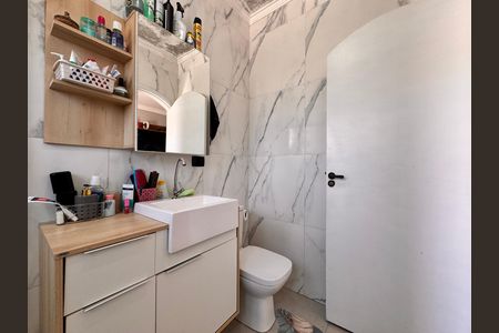 Casa para alugar com 220m², 4 quartos e 2 vagasBanheiro suíte master