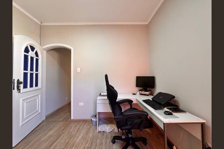 Casa para alugar com 220m², 4 quartos e 2 vagasQuarto 3