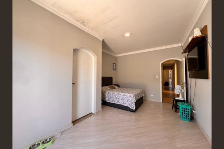 Casa para alugar com 220m², 4 quartos e 2 vagasSuíte master