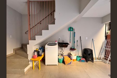 Casa para alugar com 220m², 4 quartos e 2 vagasLavanderia