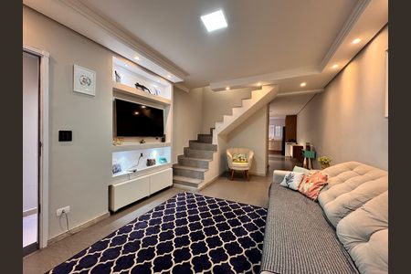 Casa para alugar com 220m², 4 quartos e 2 vagasSala