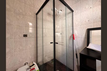 Casa para alugar com 220m², 4 quartos e 2 vagasBanheiro suíte 2