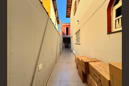 Casa para alugar com 220m², 4 quartos e 2 vagasQuintal com churrasqueira