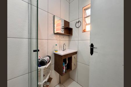 Casa para alugar com 220m², 4 quartos e 2 vagasBanheiro suíte 1