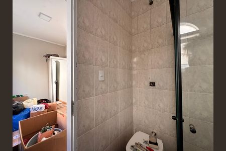 Casa para alugar com 220m², 4 quartos e 2 vagasBanheiro suíte 2