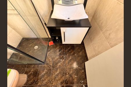 Casa para alugar com 220m², 4 quartos e 2 vagasBanheiro suíte 2