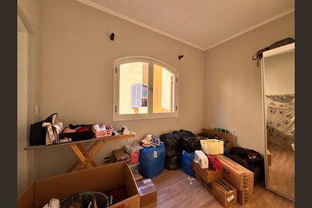Casa para alugar com 220m², 4 quartos e 2 vagasSuite 2