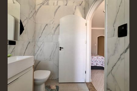 Casa para alugar com 220m², 4 quartos e 2 vagasBanheiro suíte master