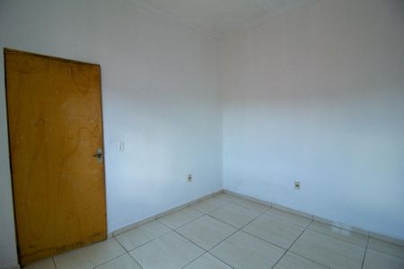 Casa para alugar com 32m², 1 quarto e 1 vagaQuarto