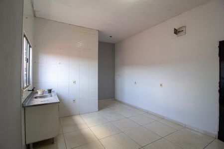 Casa para alugar com 32m², 1 quarto e 1 vagaSala