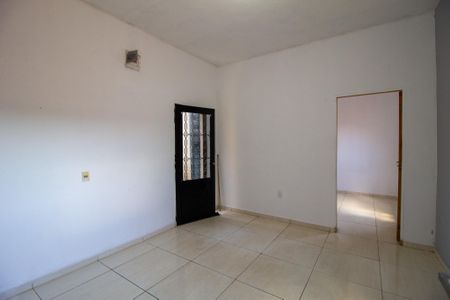 Casa para alugar com 32m², 1 quarto e 1 vagaSala