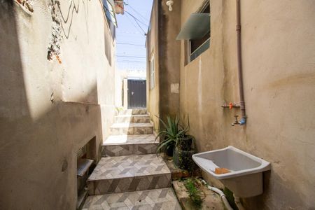 Casa para alugar com 32m², 1 quarto e 1 vagaÁrea de Serviço
