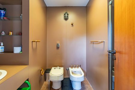 Casa à venda com 227m², 4 quartos e 2 vagasBanheiro da Suíte 3