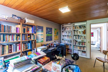 Casa à venda com 227m², 4 quartos e 2 vagasQuarto