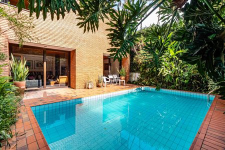 Casa à venda com 227m², 4 quartos e 2 vagasÁrea comum - Piscina