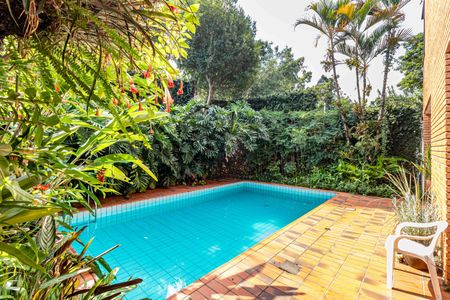 Casa à venda com 227m², 4 quartos e 2 vagasÁrea comum - Piscina